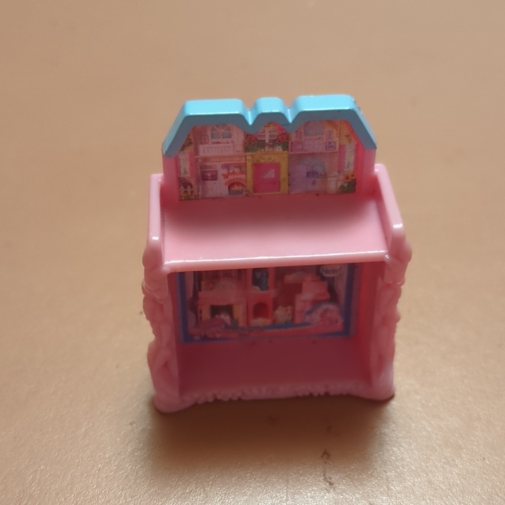Fisher Price Sweet Streets Dollhouse Miniature Replica Dollhouse 2002